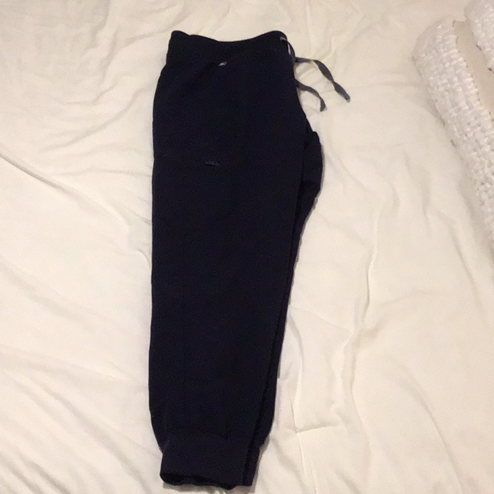 FIGS sz M Jogger style scrub pant